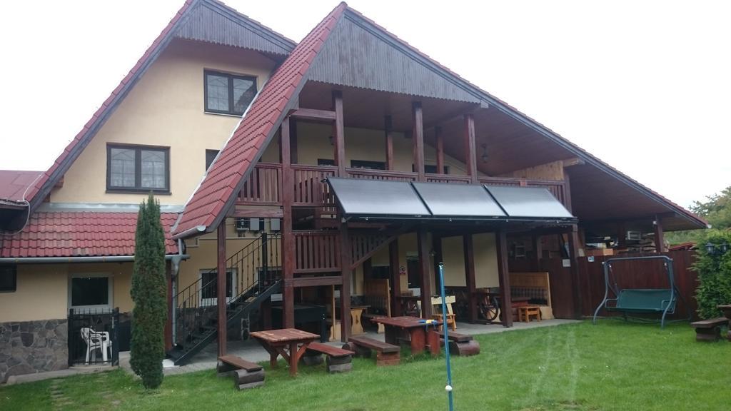 Penzion Relax Prievidza Exterior photo